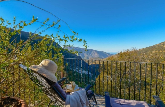 Buenavista de Bubión by Ruralidays