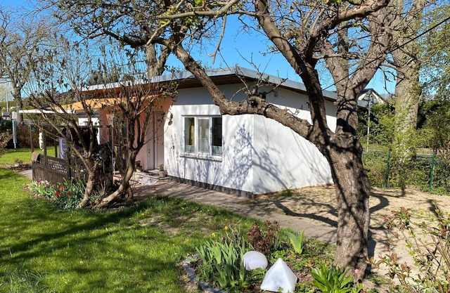 Bungalow for 2 guests with 30m² in Rostock (160264)