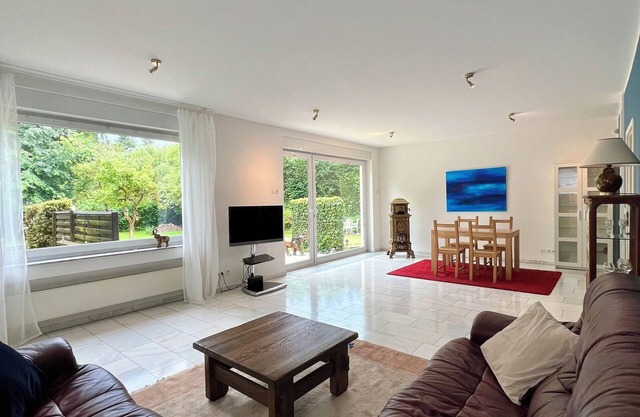 Bungalow im Grünen mit Garten, 20min bis Berlin Hbf