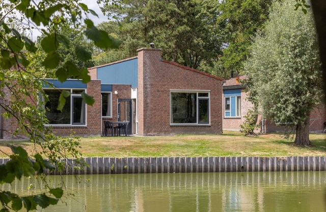 Bungalow in Weerterbergen with Sauna