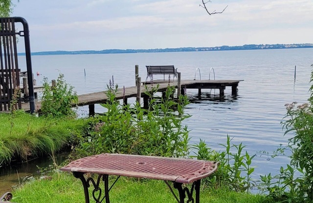 Bungalow on Lake Schwerin with extras; sauna, e-bikes and SUP boards