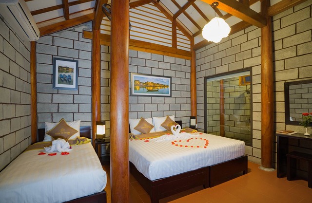 Bungalow Room with View