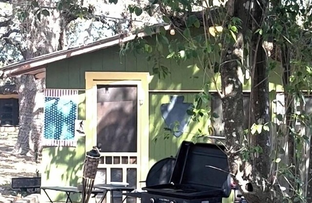 Bunkhouse with Private Staircase to 6ft Deep Frio River Heavenly Clear Water