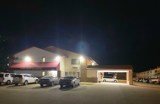 Burke Inn Motel & Suites