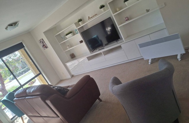 Burnlea House - nEntire Home in Horsham, Victoria, Australia