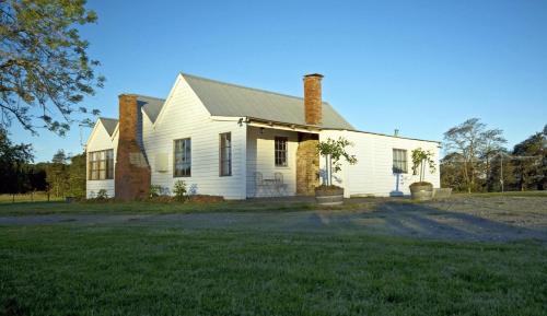 Buttons Cottage under the Milky Way