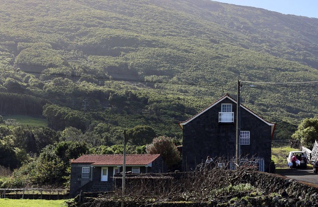 Comfortable stone house in Pico