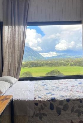 Cabaña2 con hermosa vista al valle