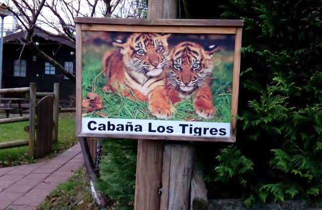 Cabarceno Cabins - Los Tigres Cabin