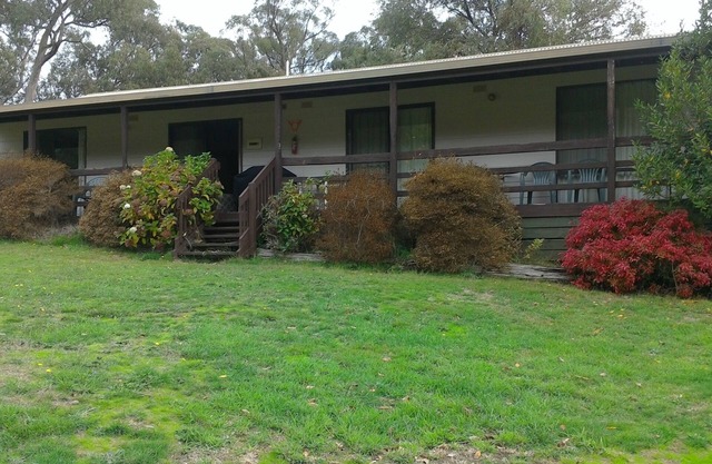 Cabin 1- Emerald Park