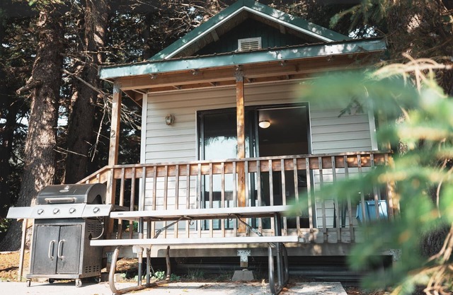 Cabin 2 Lynn View Lodge