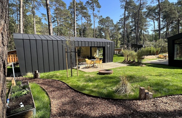 Cabin East&West in the forest & sea!