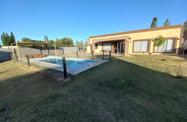 Cabin in San Rafael 5' from the airport, excellent location.