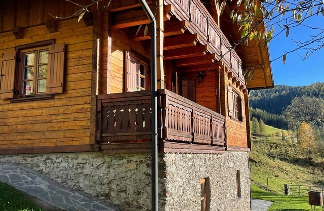 Cabin 'Preisöxlhütte' with Mountain View, Private Terrace and Wi-Fi