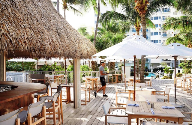 Cadillac Hotel & Beach Club, Autograph Collection