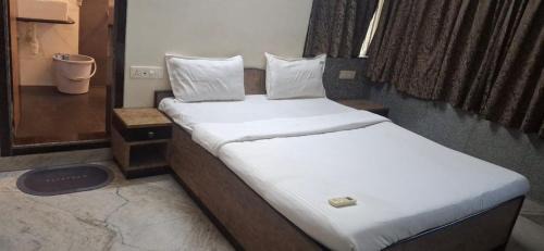 Calangute Square by Ananta