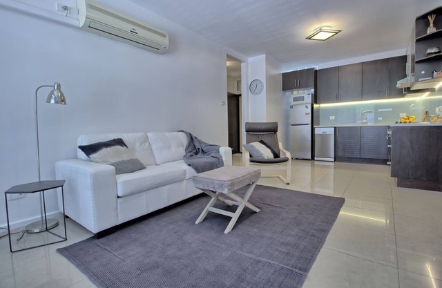 Calvary Corner: Contemporary 2 Bdrm North Adelaide