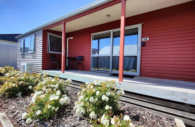 Camden Court Apartment