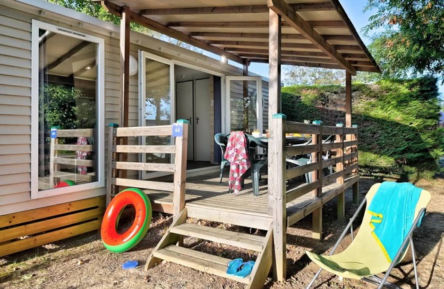 Camping Flower la Châtaigneraie* - Premium Mobile Home 3 rooms 4/6 people Air-conditioned
