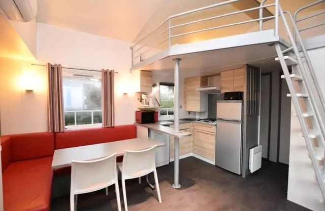 Camping Le Repaire * - 3 bedroom mobile home + Mezz - 043 - Covered terrace for 9 people