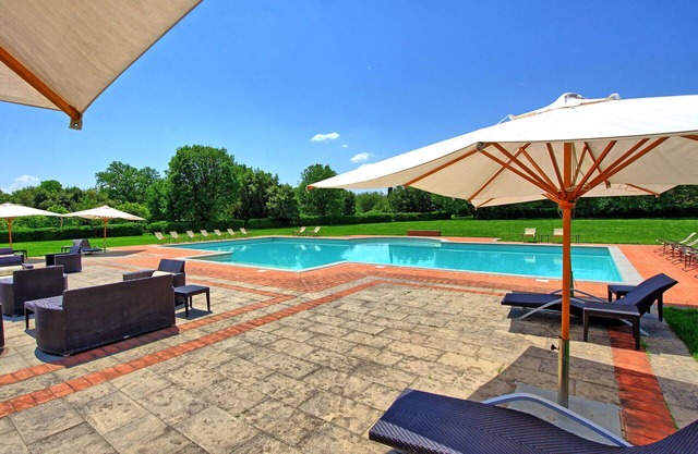 Campoleone 6 - Apartment on historical property near Arezzo, Tuscany