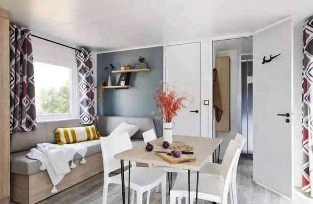 Campsite Le Clos de Balleroy * - Mobil Home Lodge 770 Comfort plus 2 bedrooms - 30 m2 + terrace semi covered 5 people