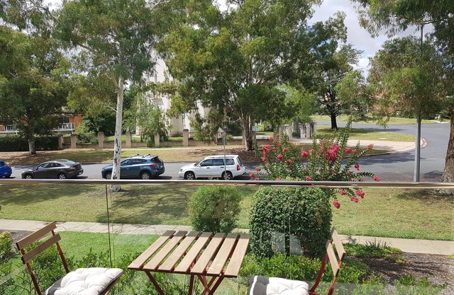 Canberra self contained studio in central location