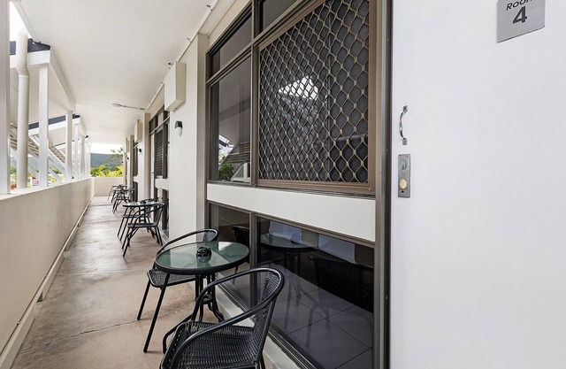 Cannonvale Reef Gateway Hotel