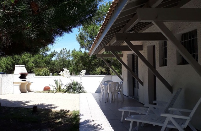 Cap Ferret from spring, near Horizon beach