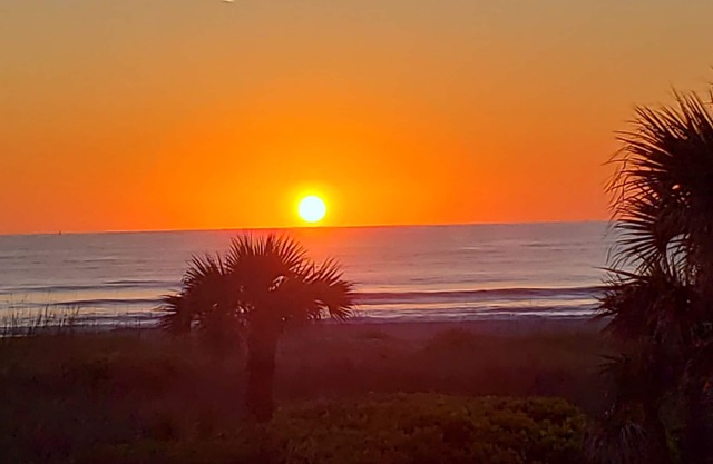 Cape Canaveral Oceanfront Beach Retreat-Gated Condo with Southern Sun Exposure n