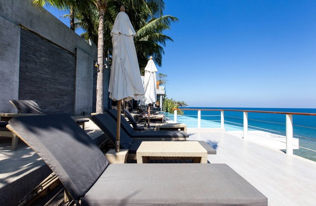 Cape Sienna Gourmet Hotel & Villas