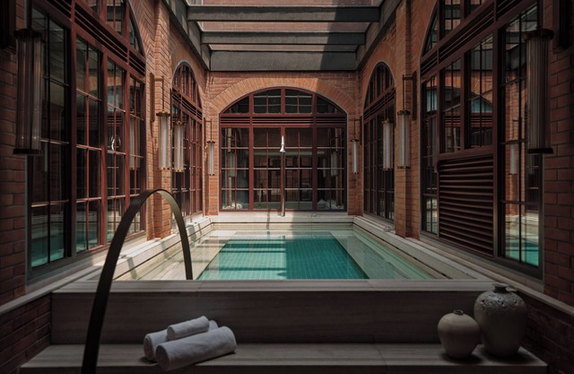 Capella Shanghai, Jian Ye Li