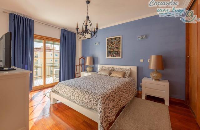 Carcavelos Ocean Breeze, near the Nova University and the beach