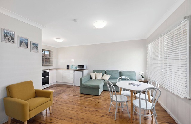 Carousel Apartment 5