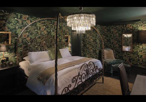 Carversville Inn