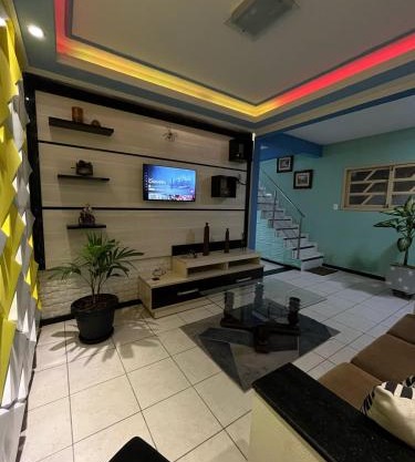 casa 3 quartos1suíte com frigobar smart tv netflix ar-condicionado