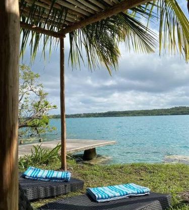 Casa Abeii. Lugar mágico frente a la laguna