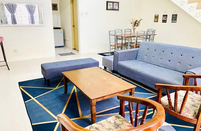 CASA ADELIA GUESTHOUSE 2 DESA SOLEHAH