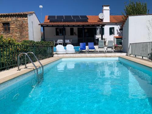 Casa Agostinho - with private pool near Coimbra