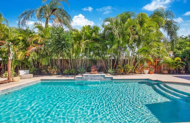 Casa Aloha Tropical Pool Beach 9 mins Games