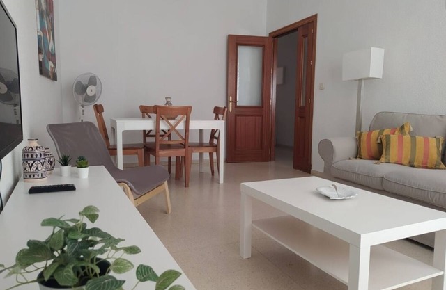 CASA BLANCA-GARAJE GARAGE AND FREE WIFI-iCentro ciudad