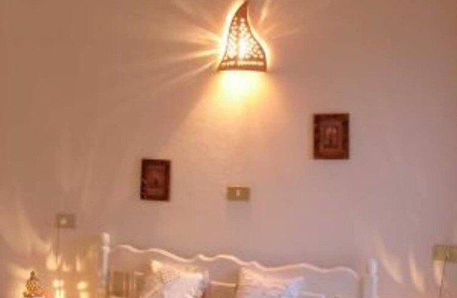 CASA BLANCA with these two beautiful terraces, (one decorated in ceramic and another equipped with a Barbecue,) close to the tourist area hammamet center.