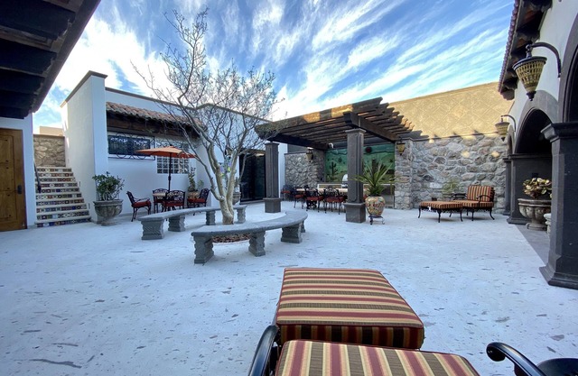 Casa Blanco Vista - brand new luxury home, steps from the sand & Sea of Cortez