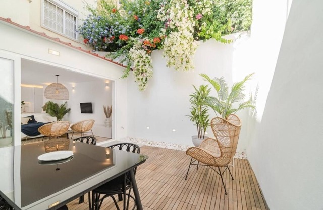 Casa Boma Lisboa-Architect Apt with Private Terrace-Alcantara III