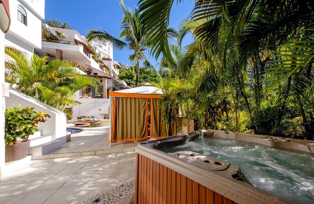 Casa Cúpula Luxury LGBT Boutique Hotel