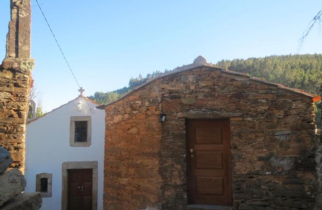 Casa Capela - Casas do Sinhel