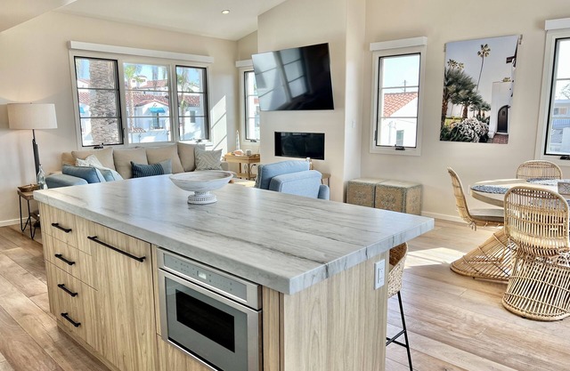 Casa Clemente Las Palmas-3 Bed Beach Home/Heart of San Clemente/Rooftop Deck
