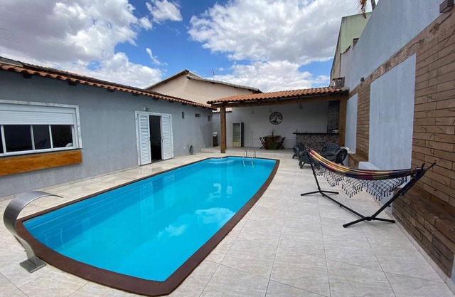 Casa, com Linda Área de Lazer e Piscina Aquecida