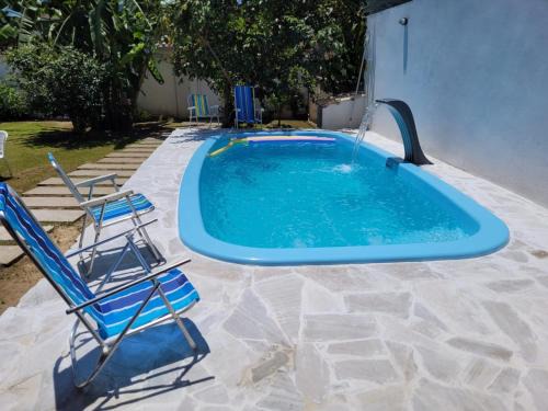 Casa com piscina e churrasqueira!
