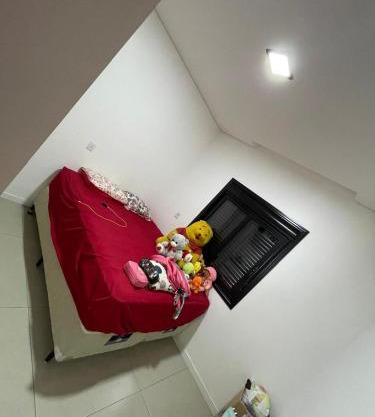 Casa com piscina para a Expo direto